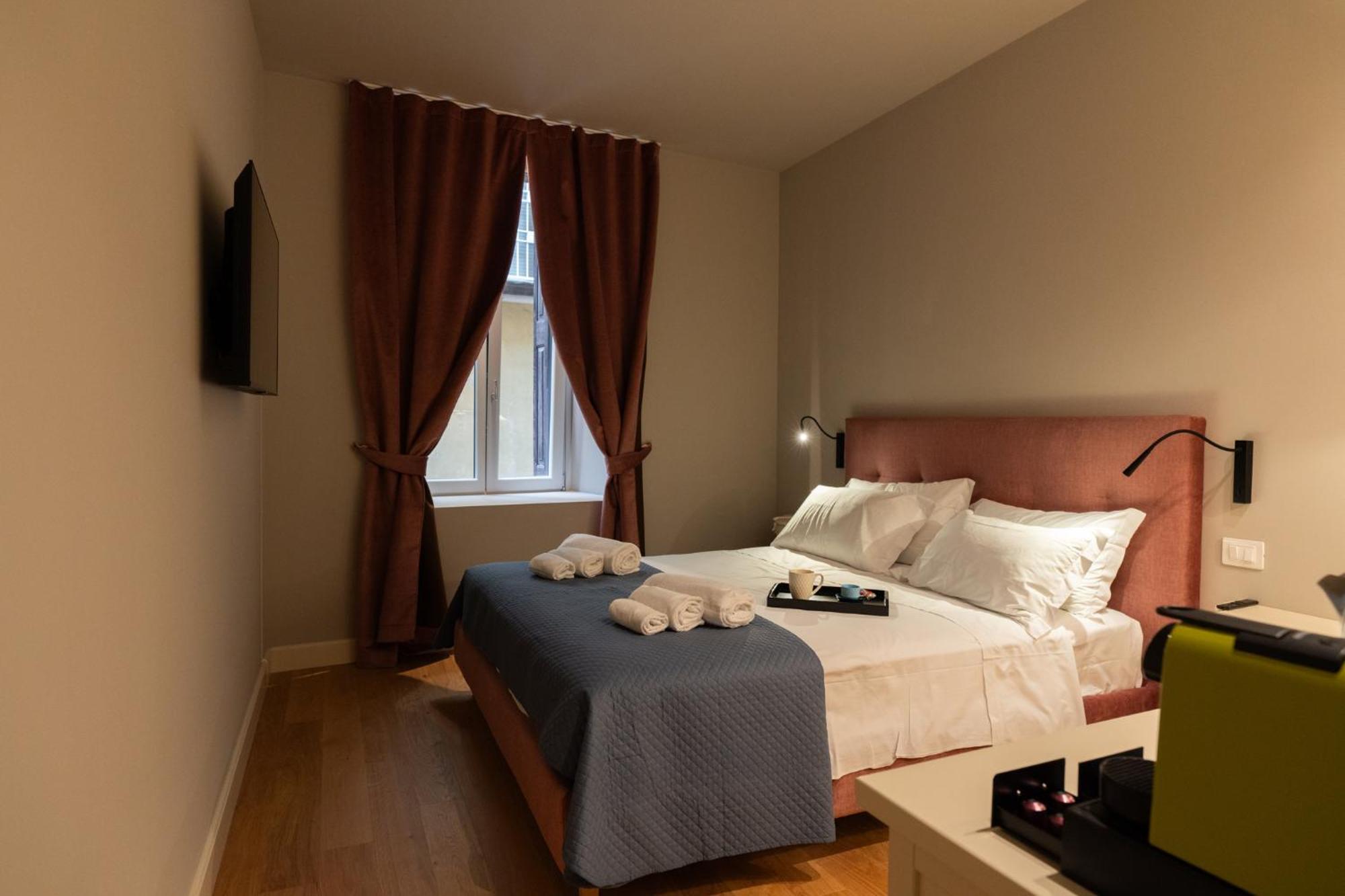 Palazzo Biasini By Postcardsfrom Hotel Верона Екстериор снимка