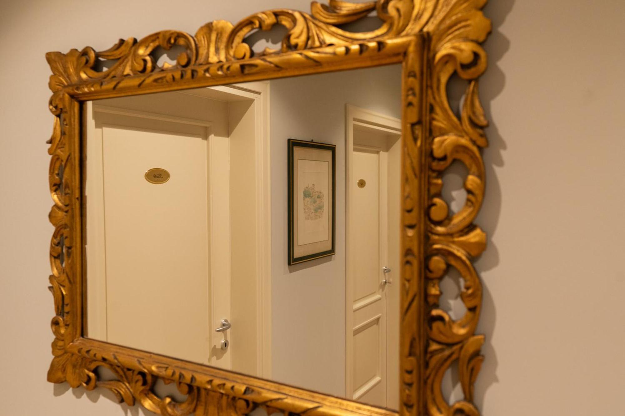 Palazzo Biasini By Postcardsfrom Hotel Верона Екстериор снимка